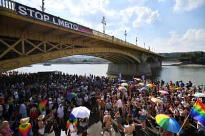 Image for EU's von der Leyen urges Hungary to allow Pride despite ban