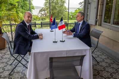 Image for Switzerland agrees joint military plan with France for G7 summit