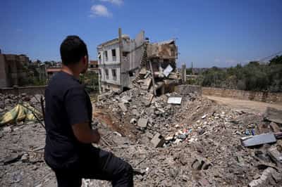 Image for Trump criticizes Israel's tactics in Lebanon, says it is killing civilians
