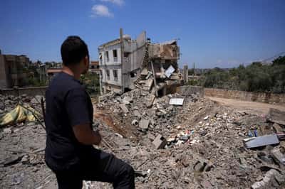 Image for Trump criticizes Israel's tactics in Lebanon, says it is killing civilians