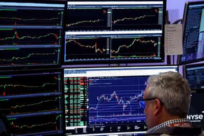 Image for Global equity fund inflows ease on caution over political risks, U.S. shutdown