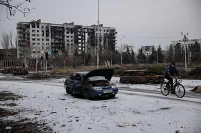 Image for Zelenskiy favours US proposal of three-way talks if it produces results