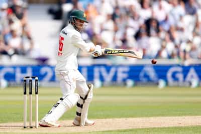 Image for Cricket-England dominate Zimbabwe after Bennett's record century