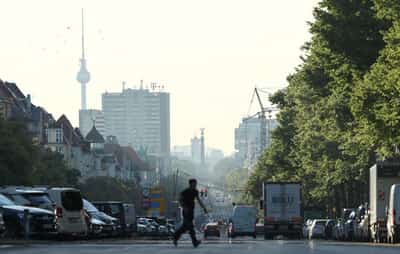 Image for German institutes lift growth forecasts, business morale rises