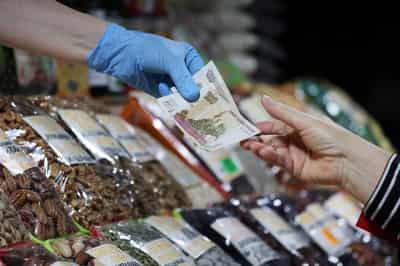 Image for Kremlin says central bank is on top of inflation but government is watching closely