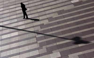 Image for Amid clouds on economic horizon, Spain’s jobless rate stays below 3 million mark