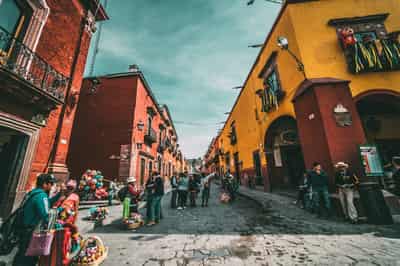 Image for Exclusive-Mexico central bank could weigh rate cut of 25 or 50 bps in February, deputy governor says