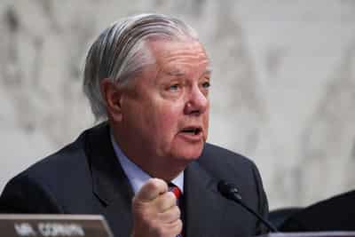 Image for US lawmakers to seek adding Russia sanctions to funding bill