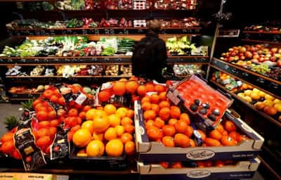 Image for Food prices hit record high in March, U.N. agency says