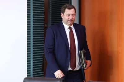 Image for German minister eyes windfall tax on oil firms to ease high energy costs