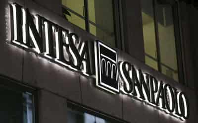Image for Shares in Italy’s Intesa rise after reassurances on capital, paybacks