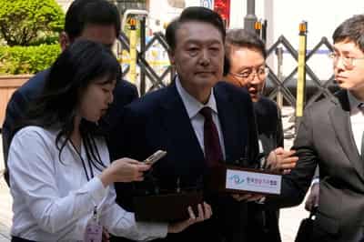 Image for South Korea court to hold July 9 hearing on ex-leader Yoon's detention warrant