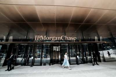 Image for JPMorgan rolls out AI tools in investment banking globally, senior banker says