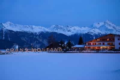 Image for Prosecutors expand Swiss ski bar fire probe to include mayor, document shows