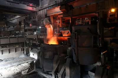 Image for Euro zone growth nearly stalls as Middle East war fuels inflation surge, PMI shows