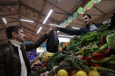 Image for Russian central bank says household inflation expectations fall to 12.4% in June