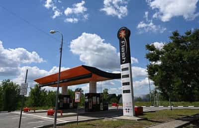 Image for Russian fuel crisis prompts rush for electric cars