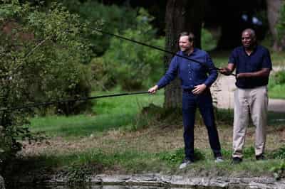 Image for UK foreign minister faces fine after JD Vance fishing trip licence error