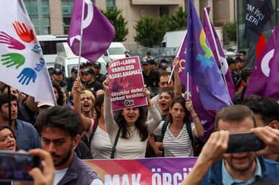 Image for Turkey jails 8 LGBTQ+ activists pending trial as part of sweeping investigation