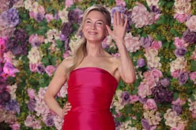 Image for Bridget Jones get her own statue in London's Leicester Square