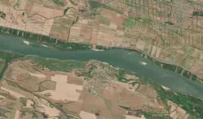 Image for Low Danube water levels in Bulgaria expose Roman-era bridge