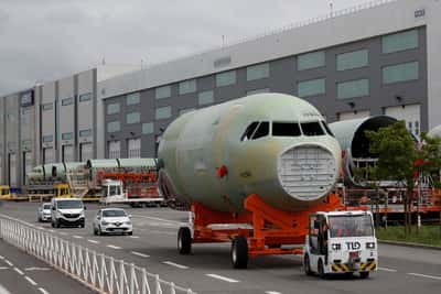 Image for Airbus informally aims for 900 deliveries after strong June, sources say