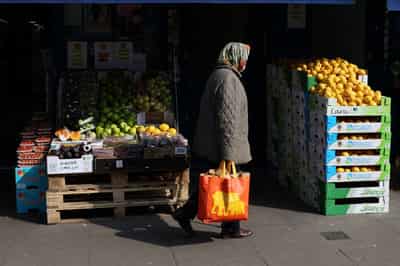 Image for UK economy to grow 1.0% in 2025; sentiment improves slightly: Reuters poll