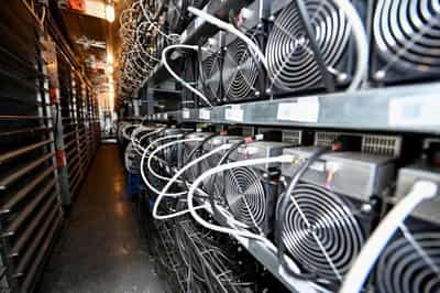 Image for Stablecoin Terra’s broken dollar peg hits wider crypto markets