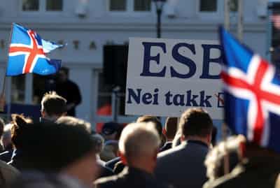 Image for Poll finds Icelandic voters swing to narrowly opposing EU membership