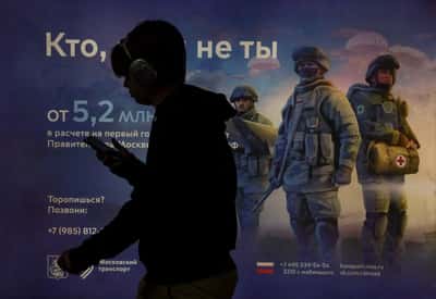 Image for Russia to strip contract soldiers of one-off payment if laws violated at home