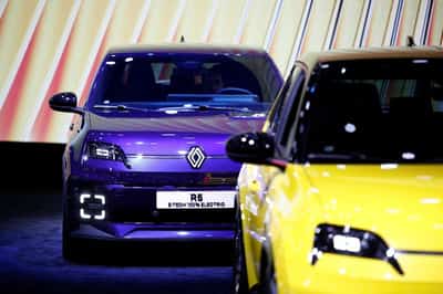 Image for Renault lowers 2025 guidance, names finance chief Minto as interim CEO