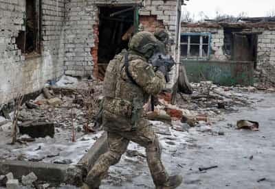 Image for Ukraine opens battlefield data access to allies' AI models