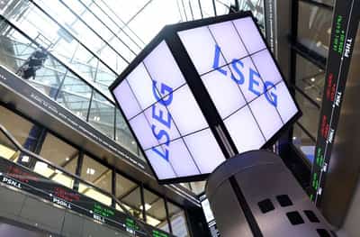 Image for UK's FTSE 100 pauses as hot inflation report outweighs energy boost