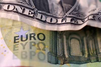 Image for Analysis-US multinationals extend currency hedges to counter Trump's tariff volatility