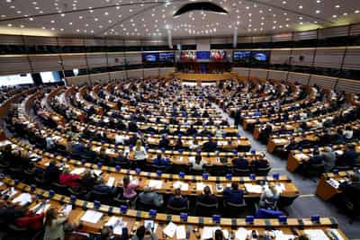 Image for EU prepares to cut US import duties to avoid Trump tariff hike
