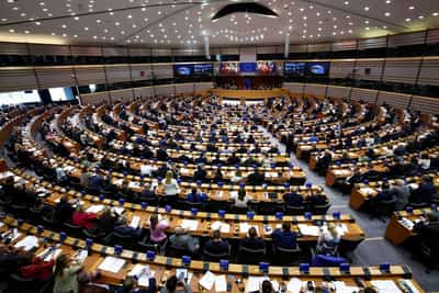 Image for EU prepares to cut US import duties to avoid Trump tariff hike