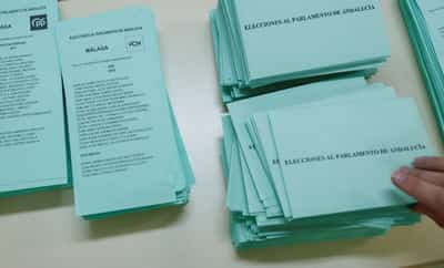 Image for Conservatives win election in Spain's Andalusia, but need far right to govern