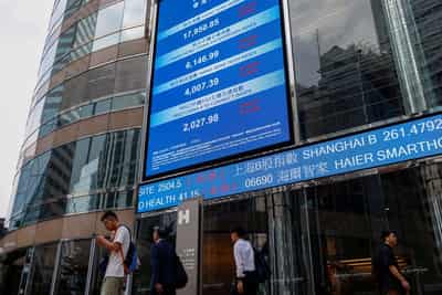 Image for Dollar jumps as failed US-Iran peace talks spark safe-haven push