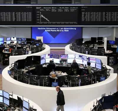 Image for Morning Bid: PMIs to pave the way for rate cuts
