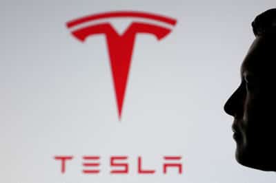 Image for US labor, advocacy groups urge states to reject Tesla's $29 billion Musk pay