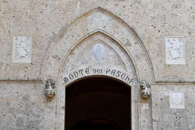 Image for Italy to handle Monte Paschi stake without interfering with M&A moves