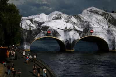 Image for Opening of JR's installation on Paris Pont Neuf bridge delayed after damage