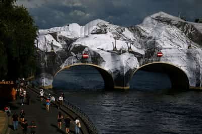 Image for Opening of JR's installation on Paris Pont Neuf bridge delayed after damage