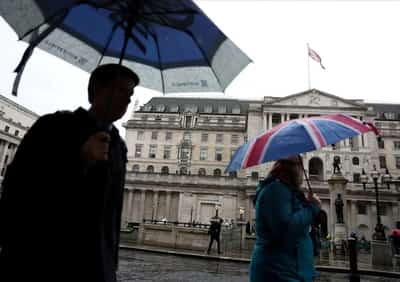 Image for UK set for weak growth and highest inflation in G7, OECD says