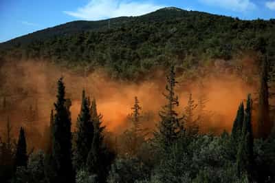Image for Greek summer wildfire threat nears, outpacing plans to contain it