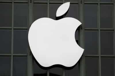 Image for Apple to delay launch of podcast subscription service until June