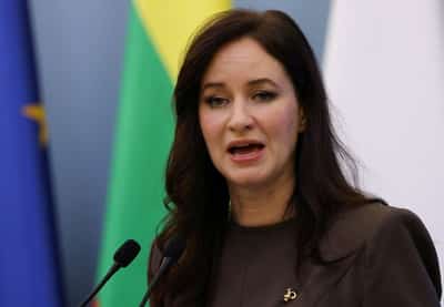 Image for Factbox-What are the smuggling balloons that have disrupted air traffic in Lithuania?