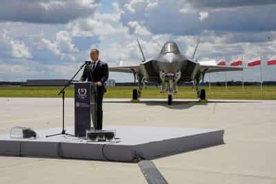 Image for US to give Poland new $4 billion loan for arms purchases, PAP reports