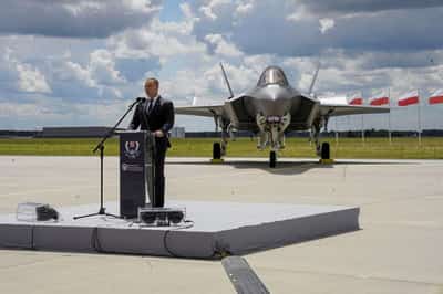 Image for US to give Poland new $4 billion loan for arms purchases, PAP reports