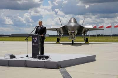Image for US to give Poland new $4 billion loan for arms purchases, PAP reports